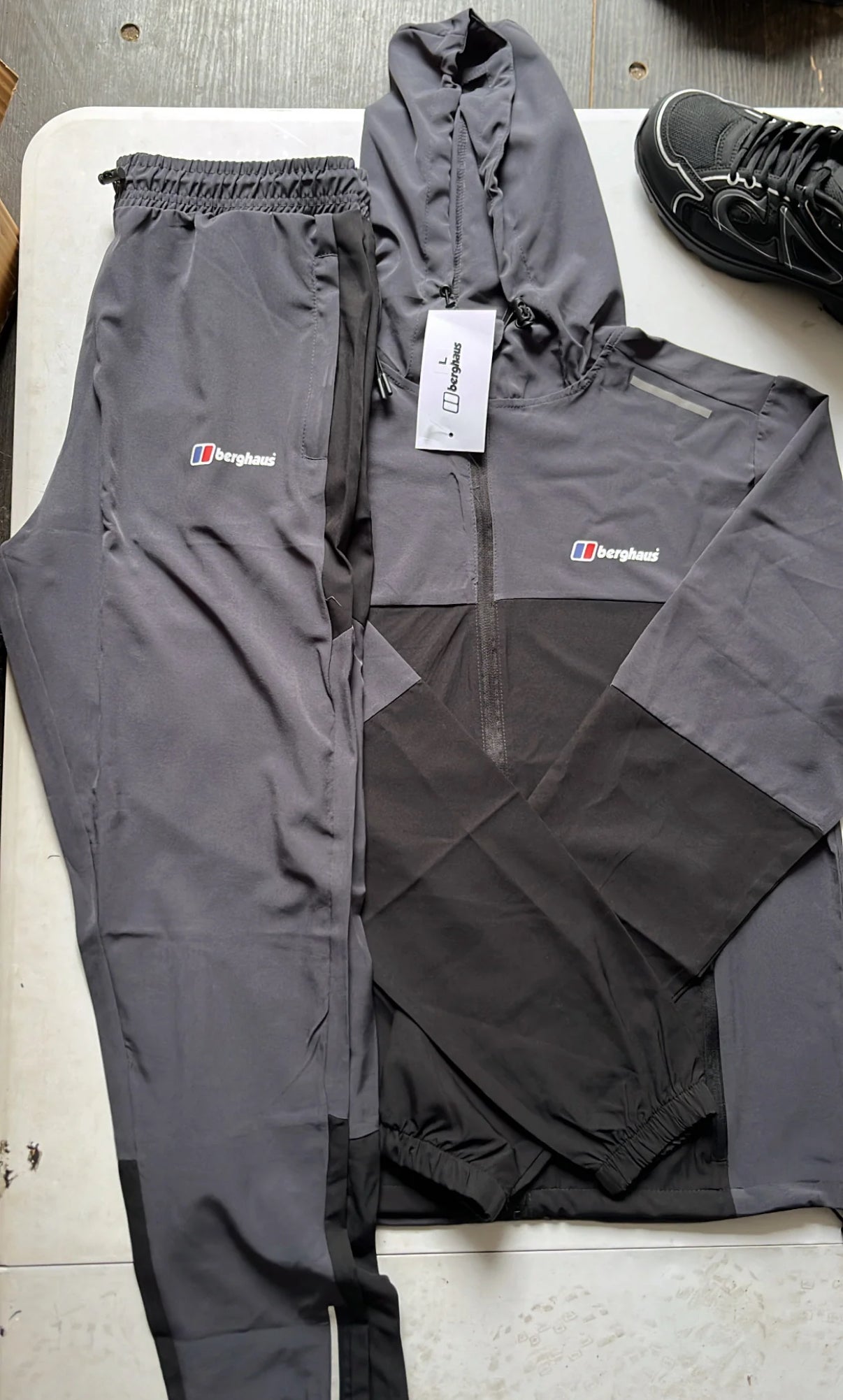 Berg tracksuits 4x colourways