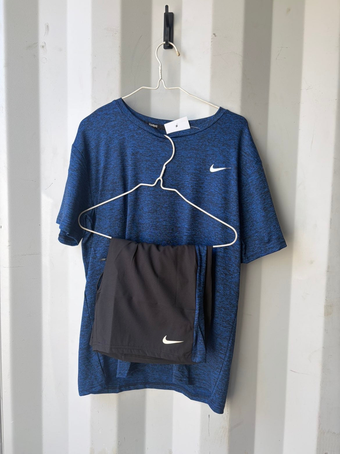 Nikeee short set