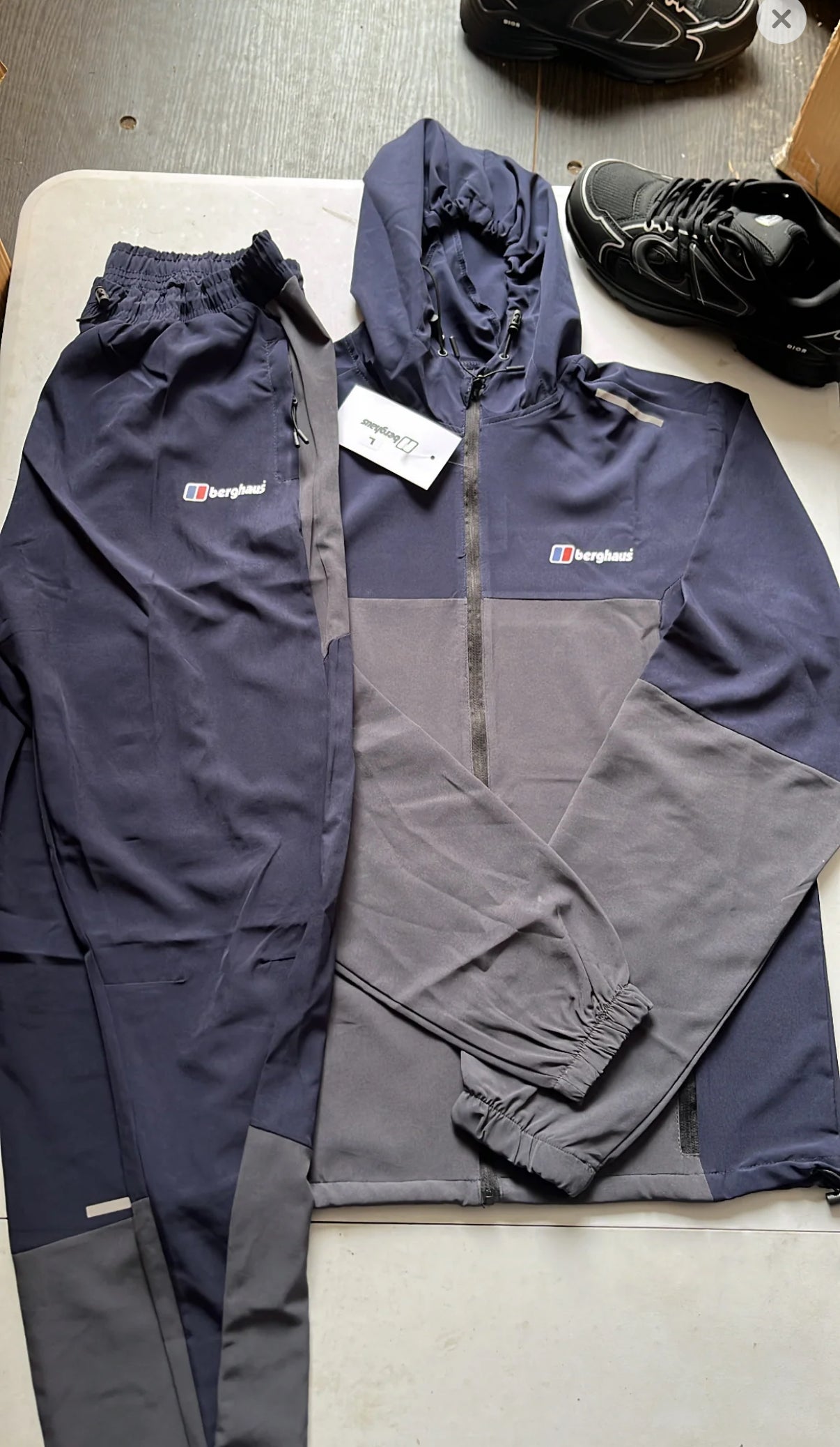 Berg tracksuits 4x colourways