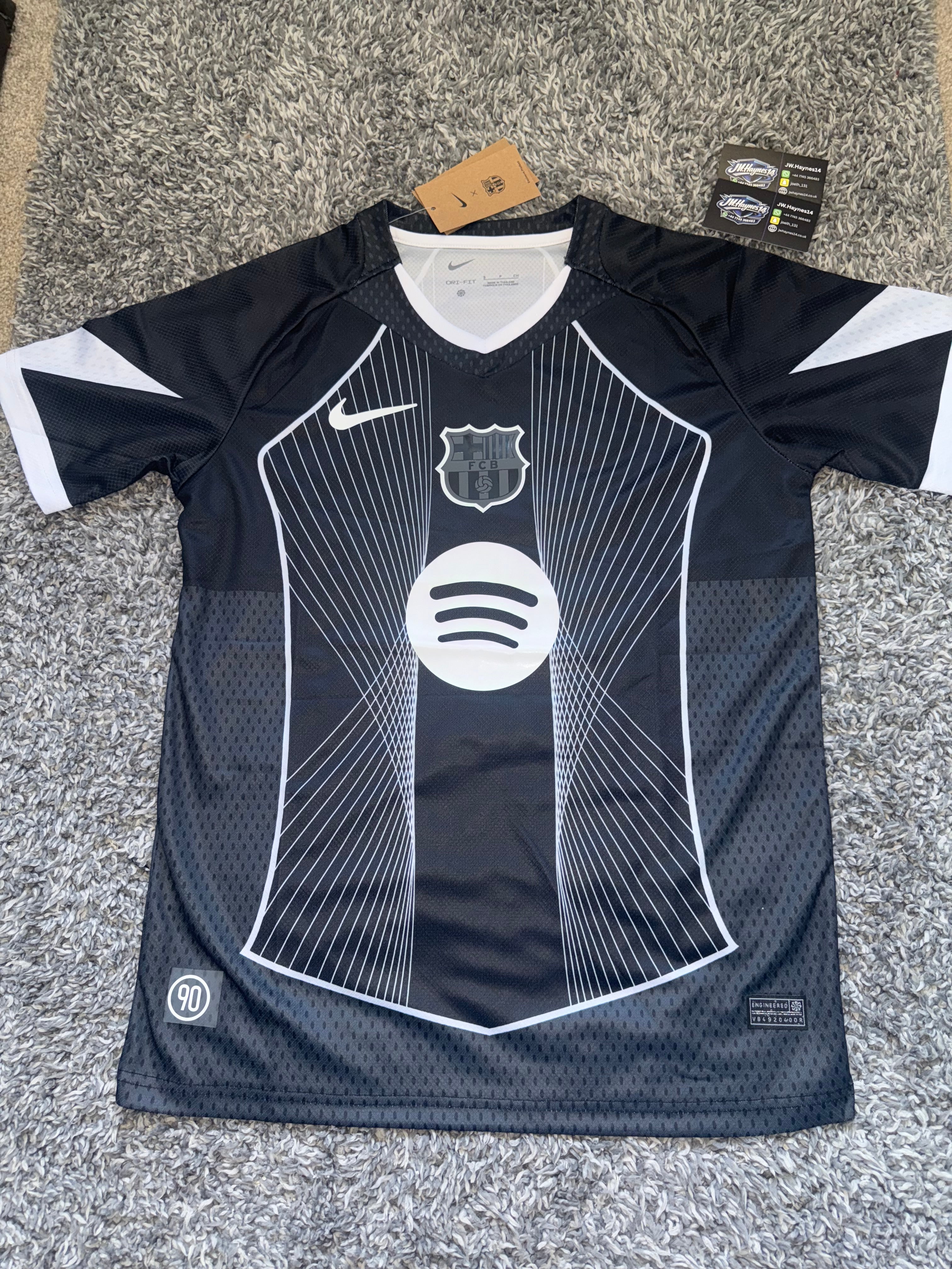 Barcelona blackout kit