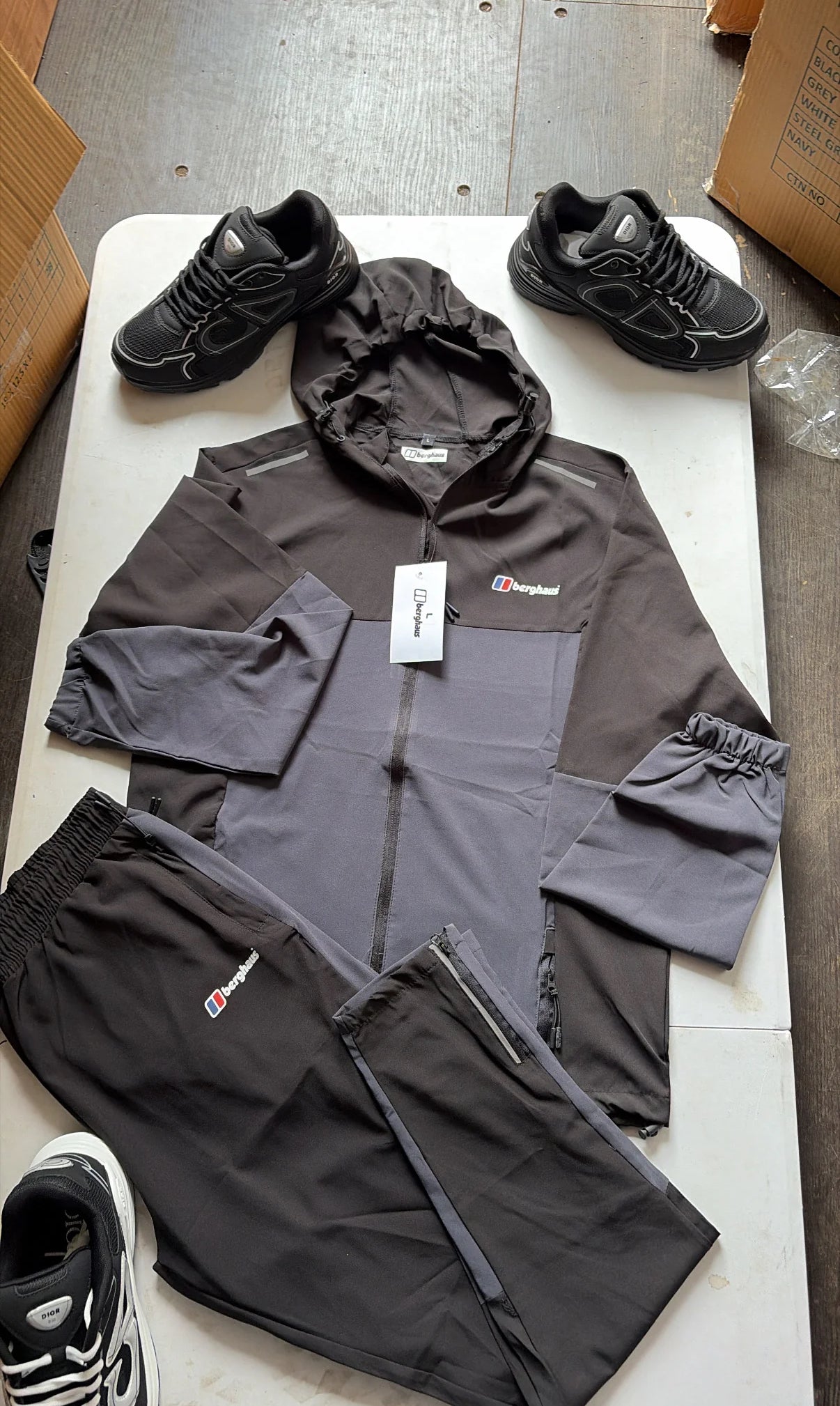 Berg tracksuits 4x colourways